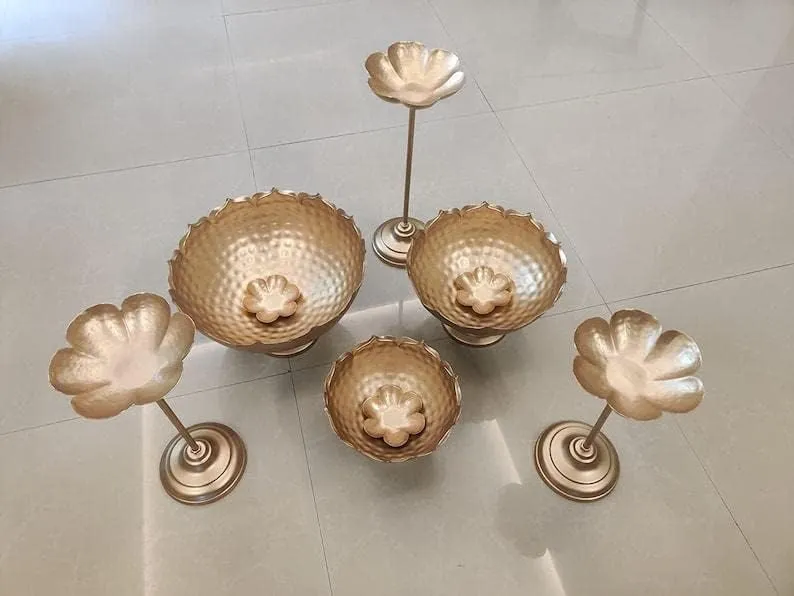 Golden Glow Urli Set – Hammered Iron Bowl with Floating Flower Diyas