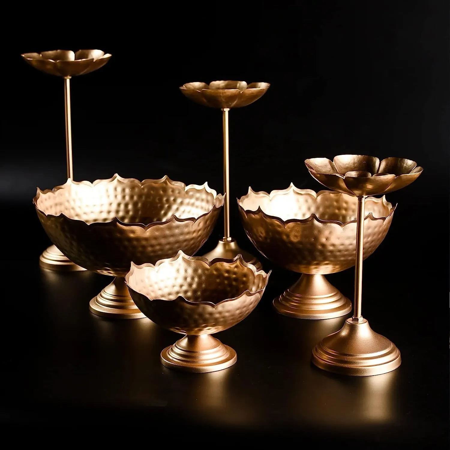 Golden Glow Urli Set – Hammered Iron Bowl with Floating Flower Diyas