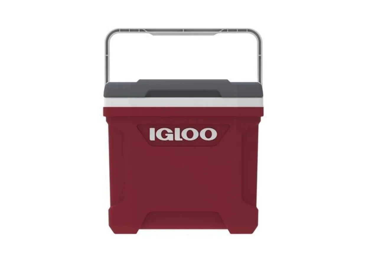 Igloo Latitude 16 Compact 15 Litre Cool Box - Red