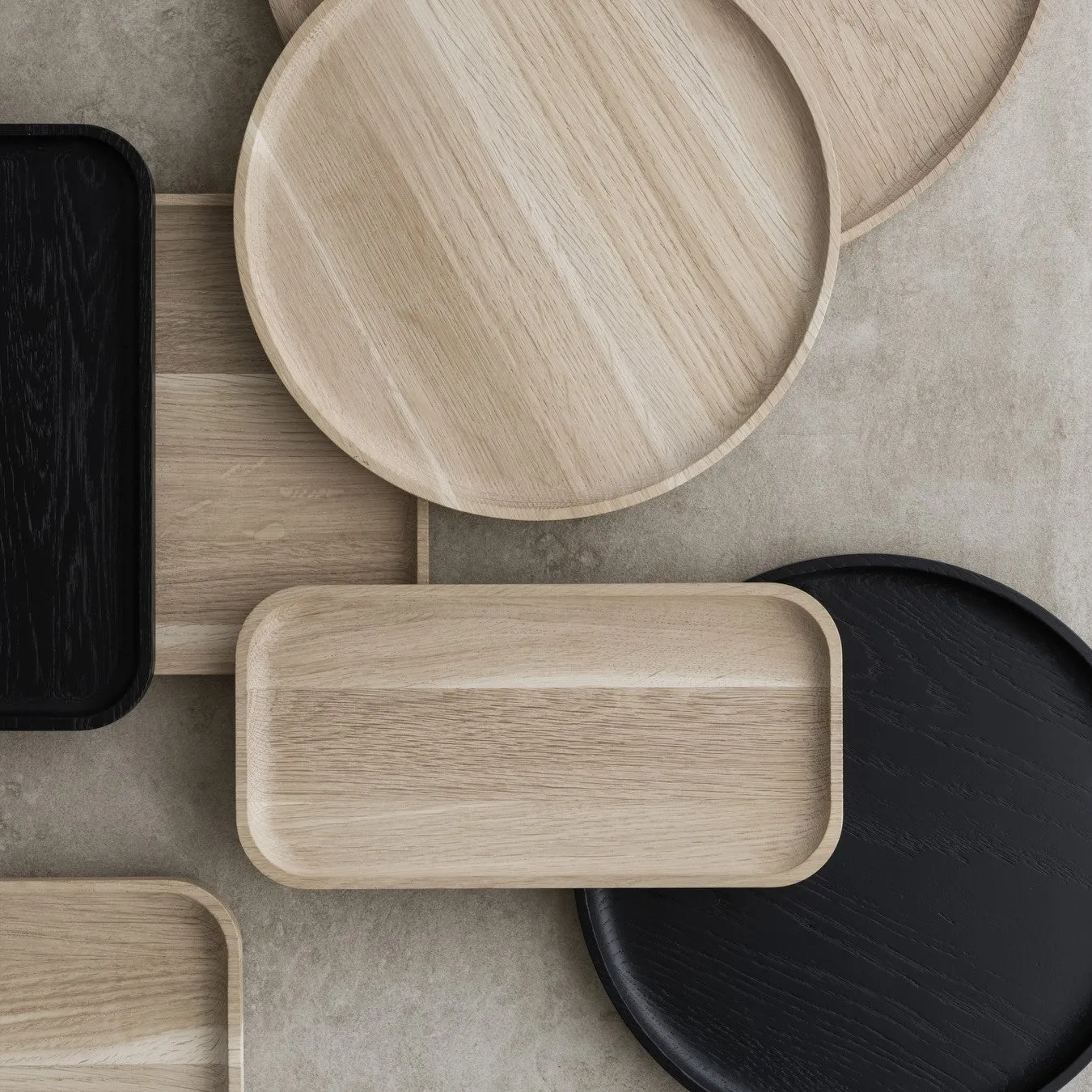 OKU Oak Round Tray - Black