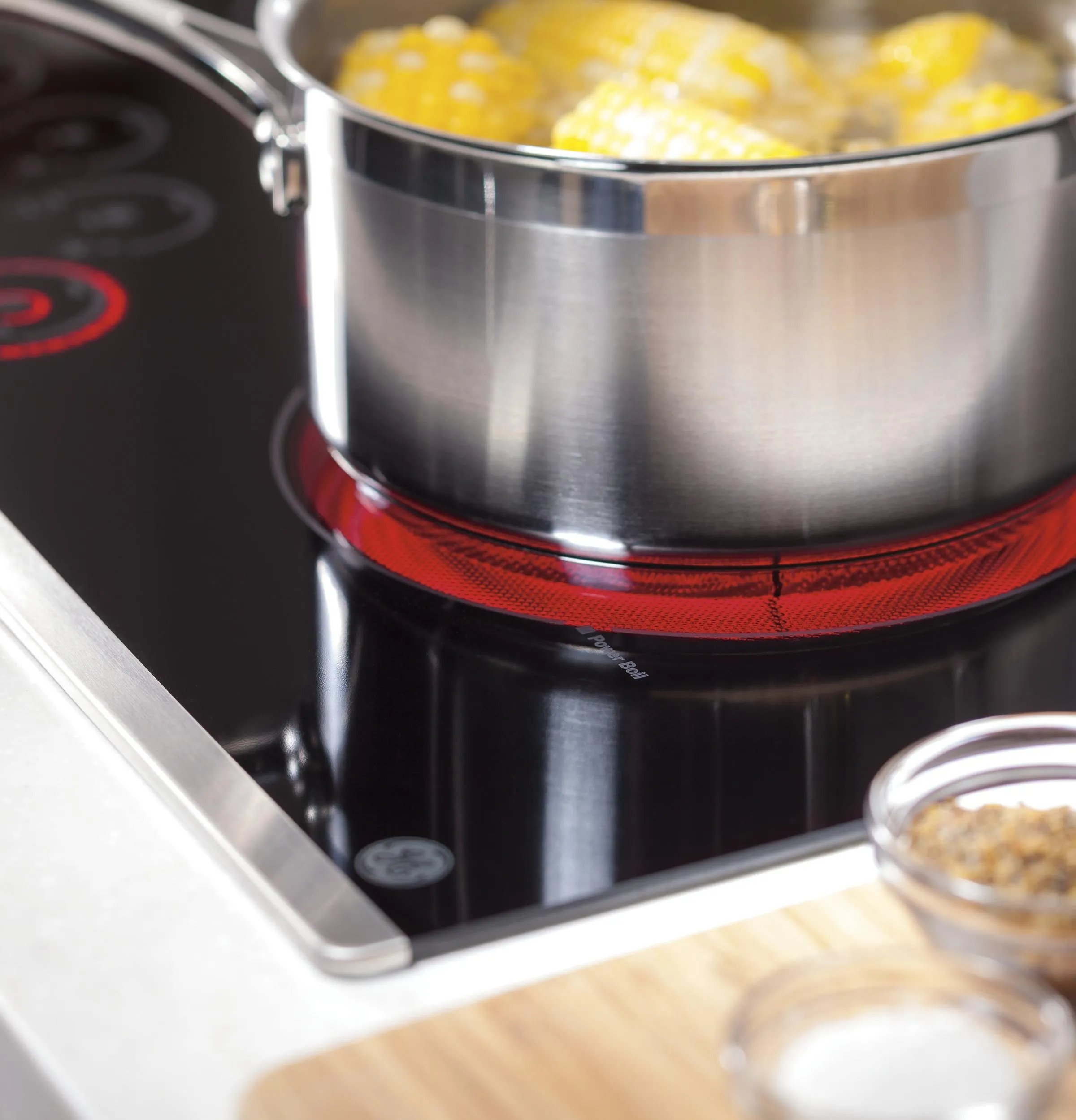 PP9830DRBB GE Profile™ 30" Downdraft Electric Cooktop